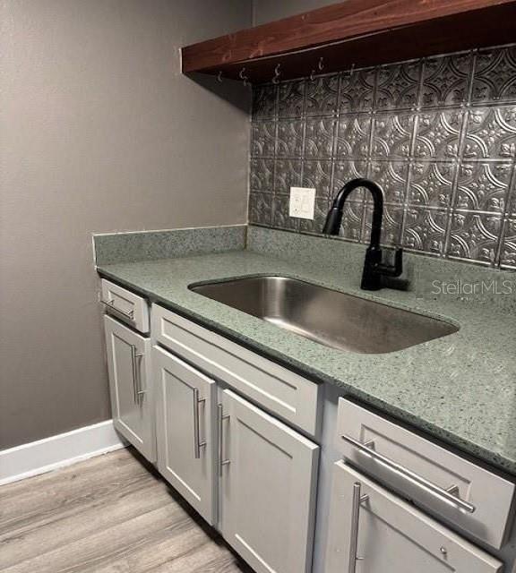 4127 Dolphin Dr #4127 Property Photo 4