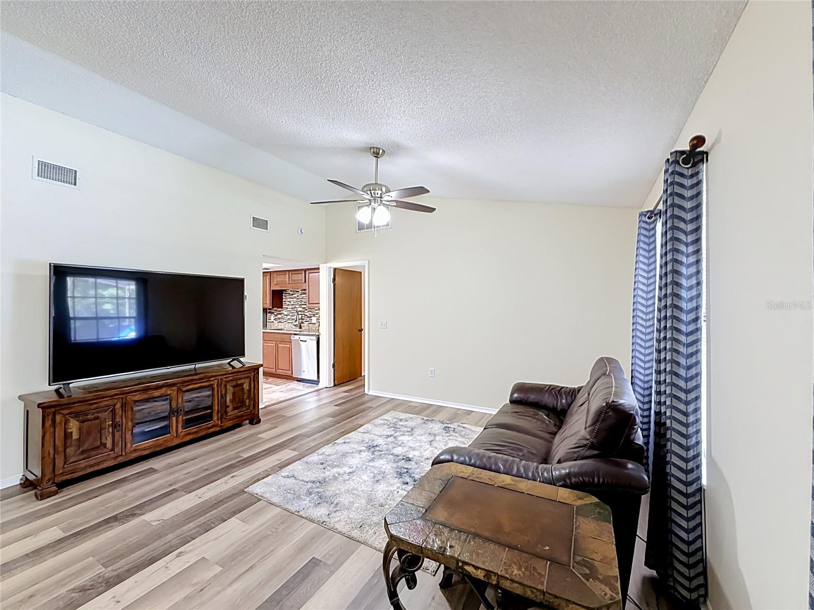 12505 Wedgefield Dr Property Photo 12