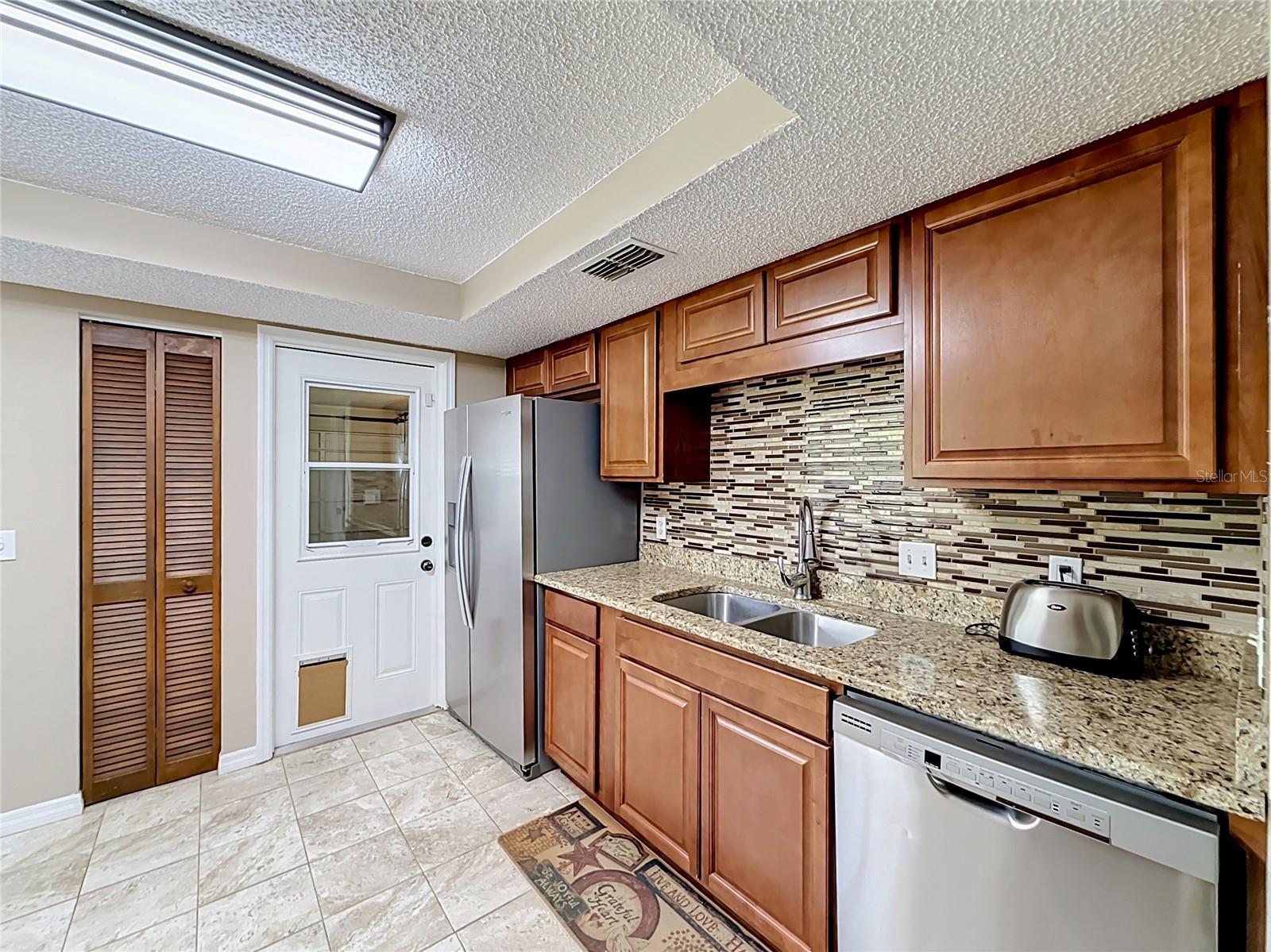12505 Wedgefield Dr Property Photo 17