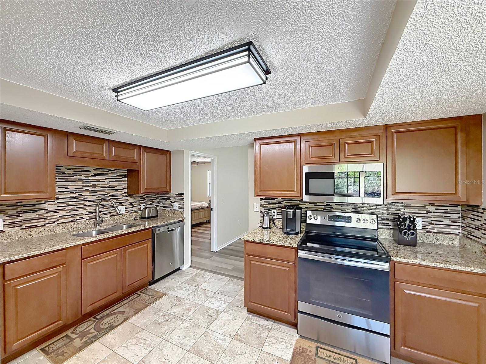 12505 Wedgefield Dr Property Photo 19