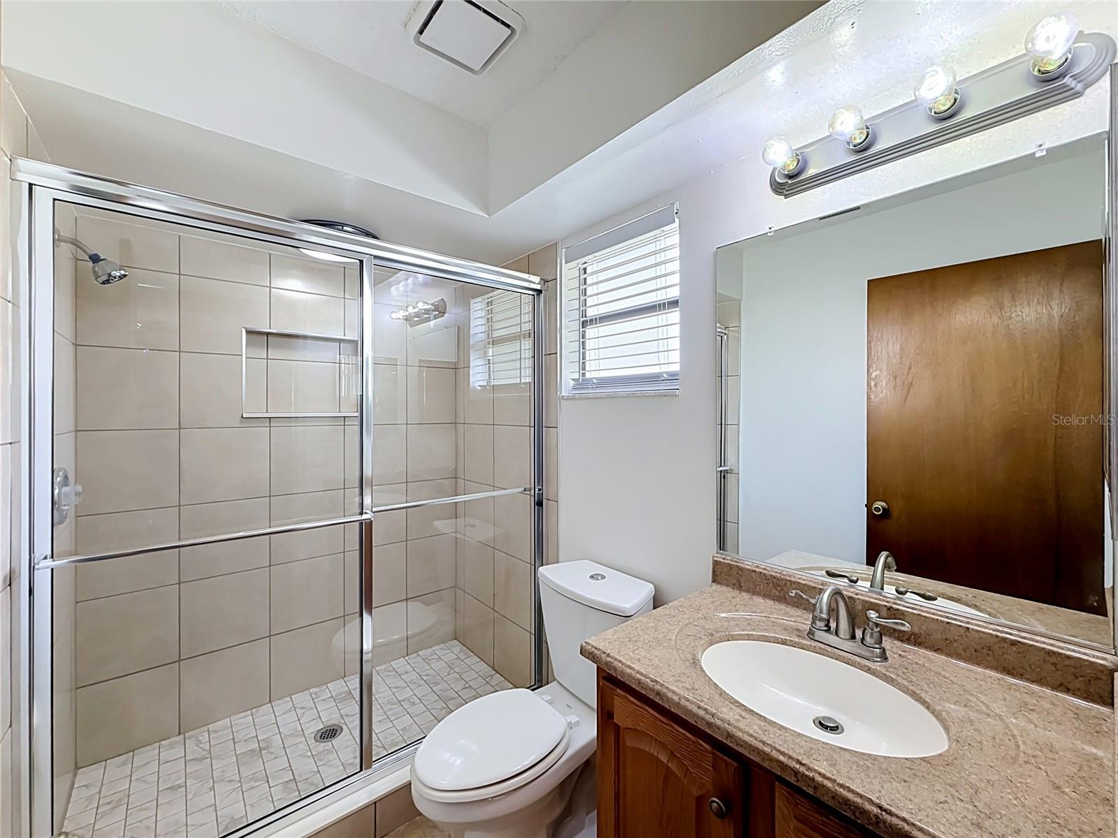 12505 Wedgefield Dr Property Photo 23