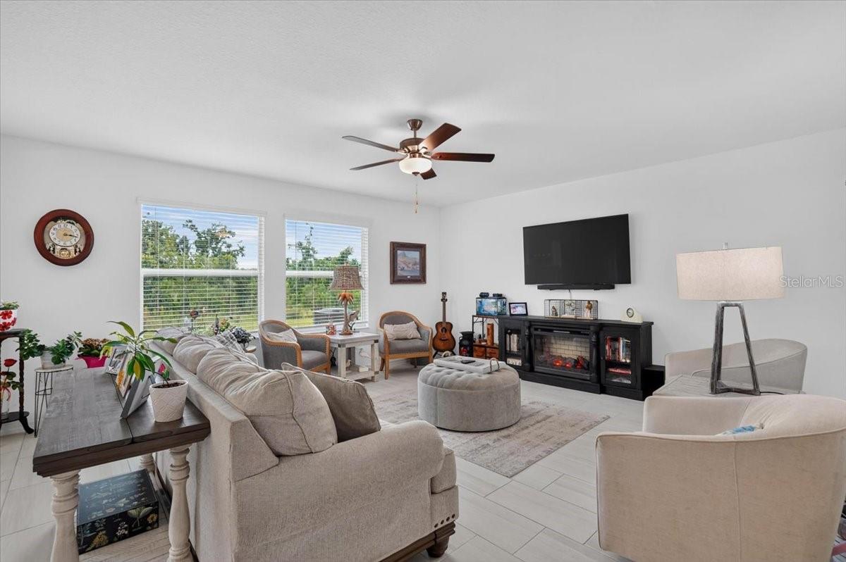 12036 Blue Diamond Trl Property Photo 5