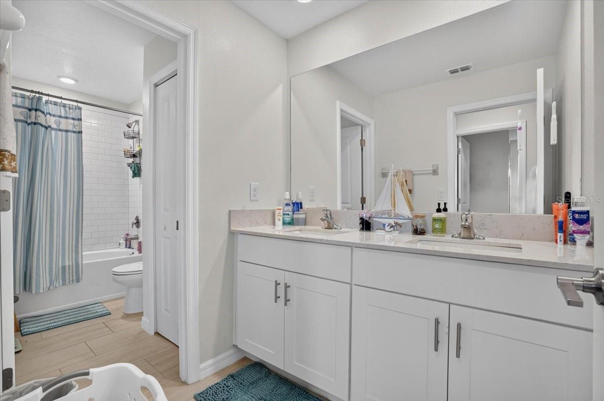 12036 Blue Diamond Trl Property Photo 22