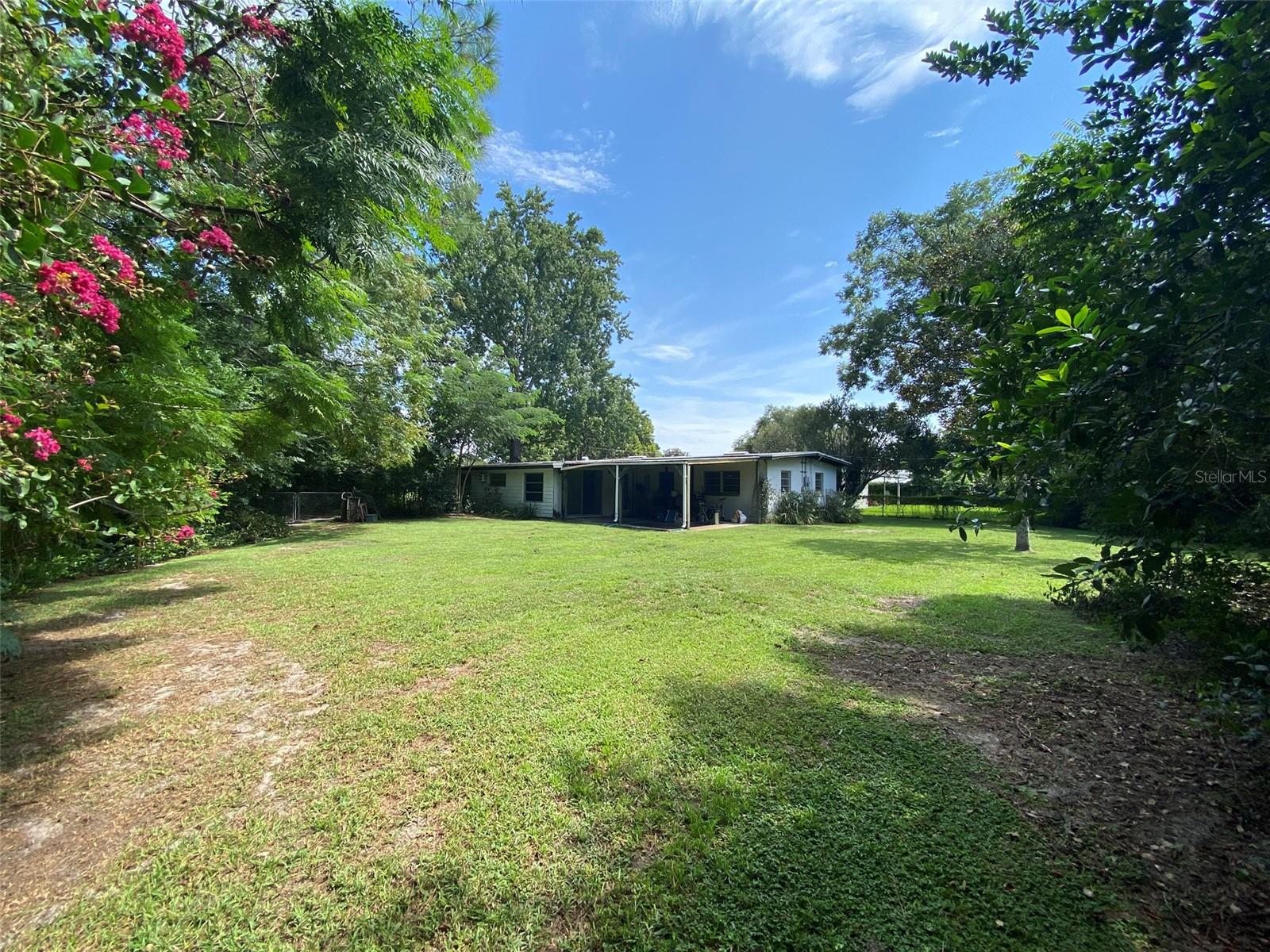 2122 Ridge Dr Property Photo 2
