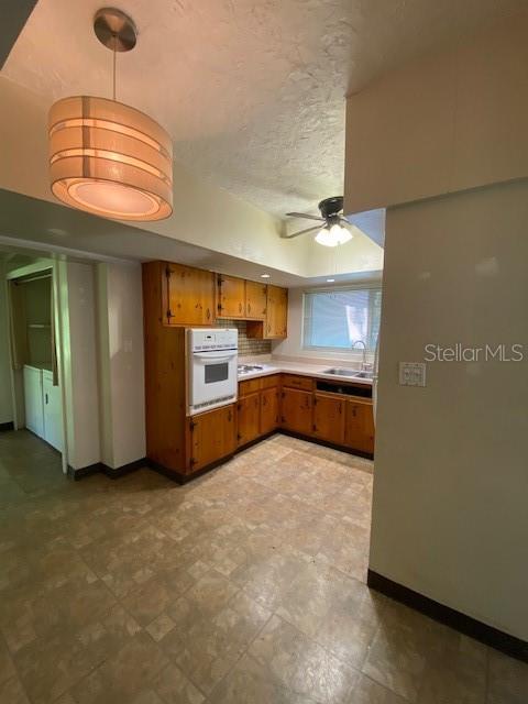 2122 Ridge Dr Property Photo 6