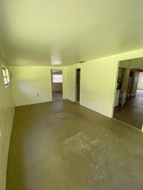 2122 Ridge Dr Property Photo 9