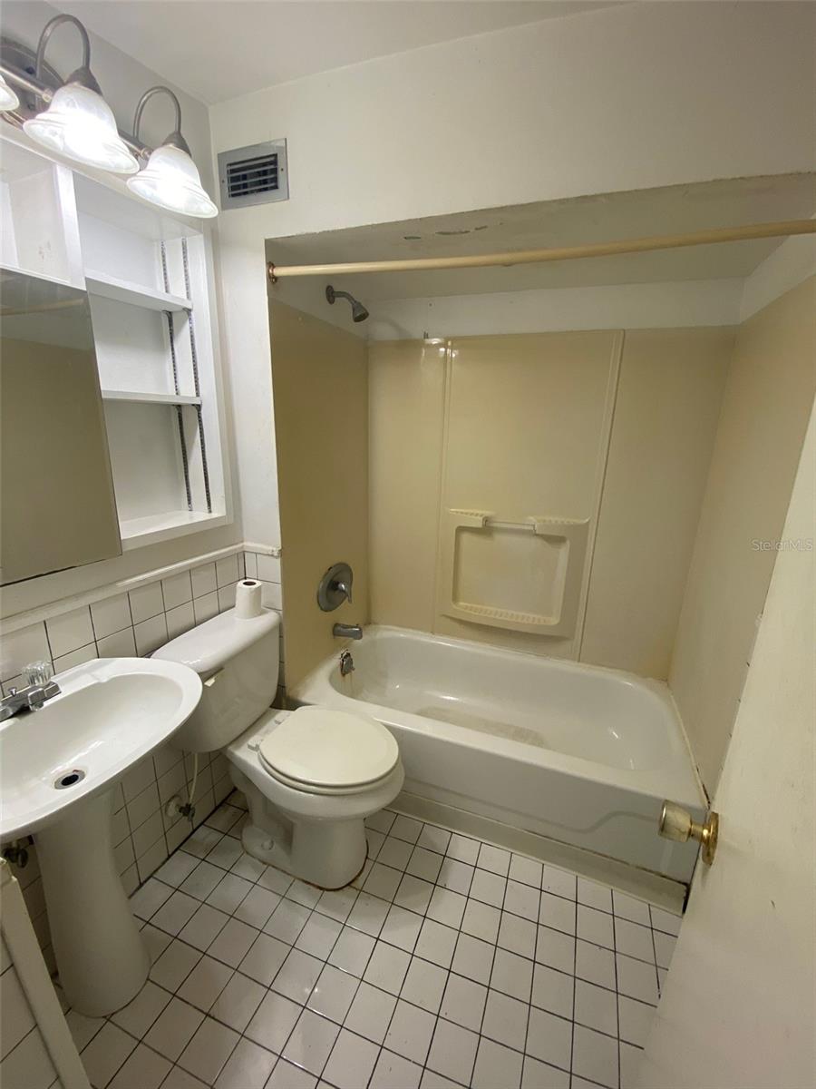 2122 Ridge Dr Property Photo 15