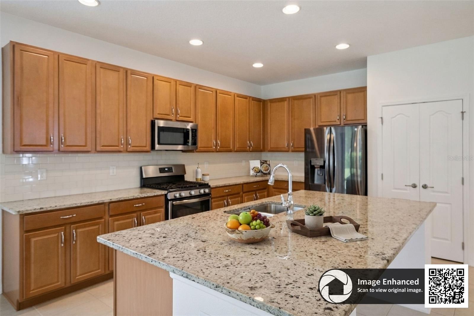 211 Lugano Way Property Photo 6