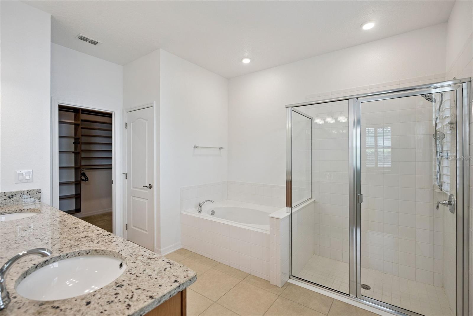 211 Lugano Way Property Photo 14