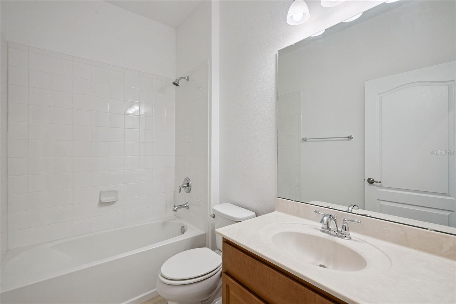 211 Lugano Way Property Photo 28
