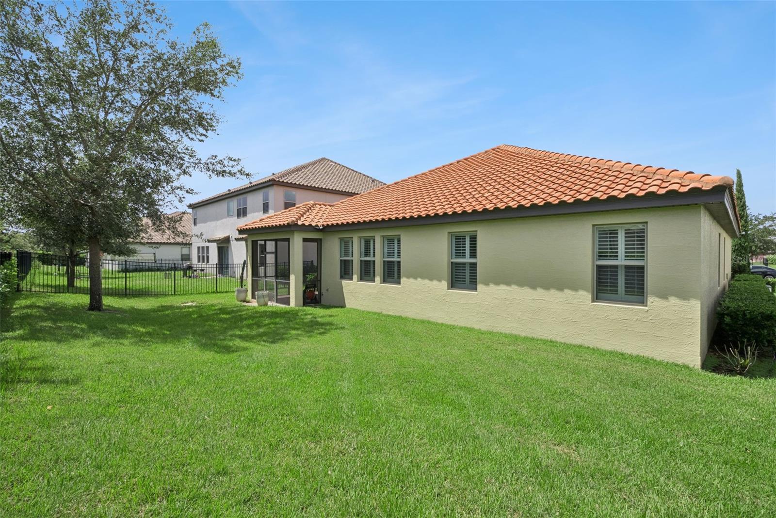 211 Lugano Way Property Photo 34