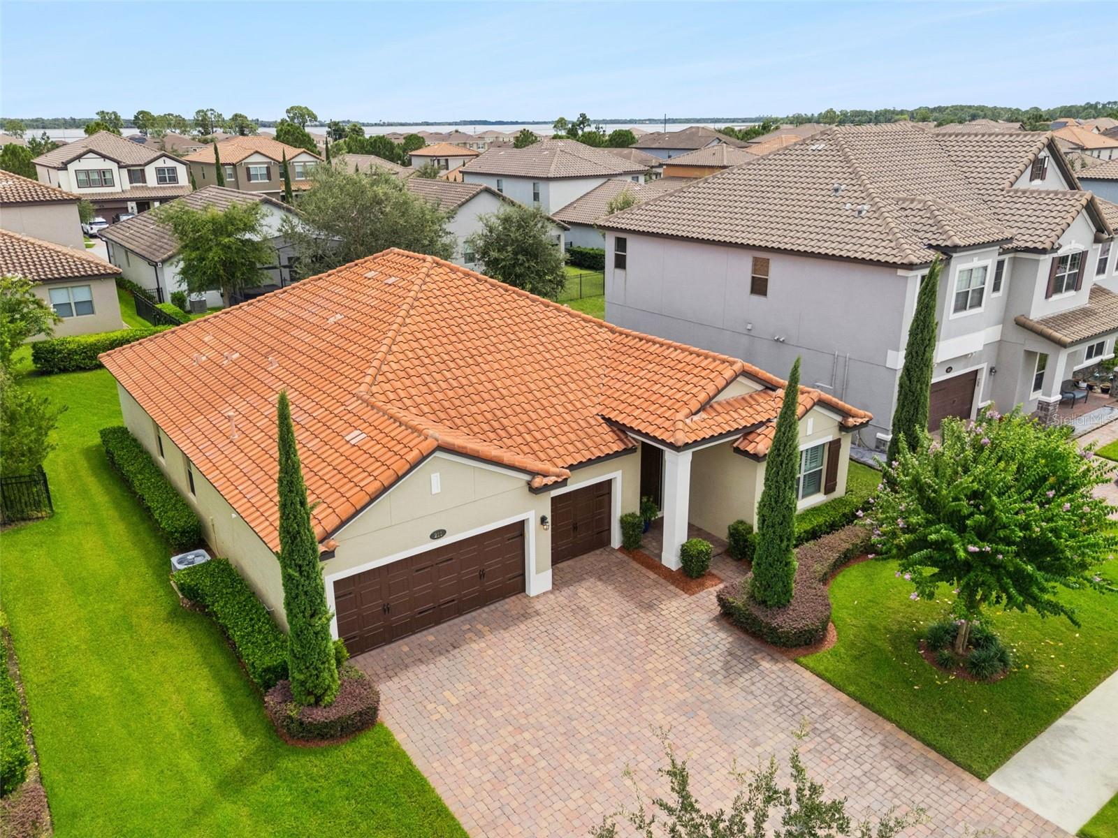 211 Lugano Way Property Photo 42