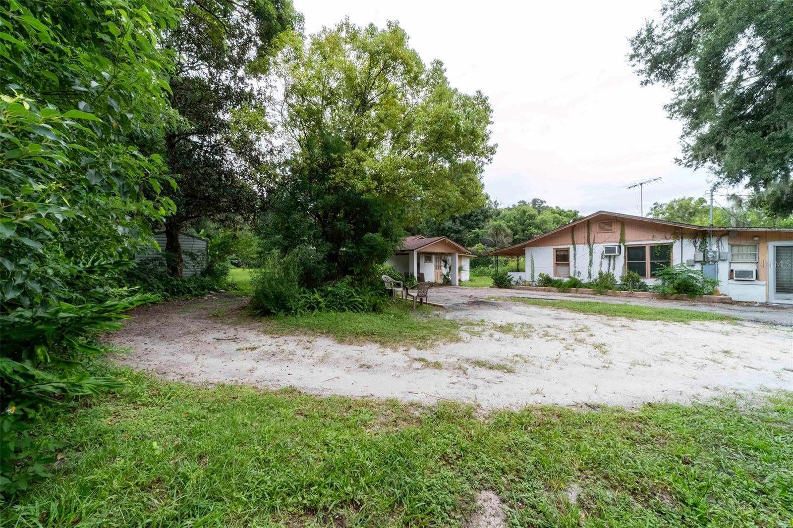 2076 Old New York Ave Property Photo 3