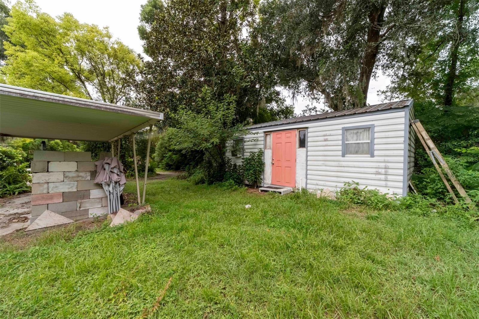 2076 Old New York Ave Property Photo 6