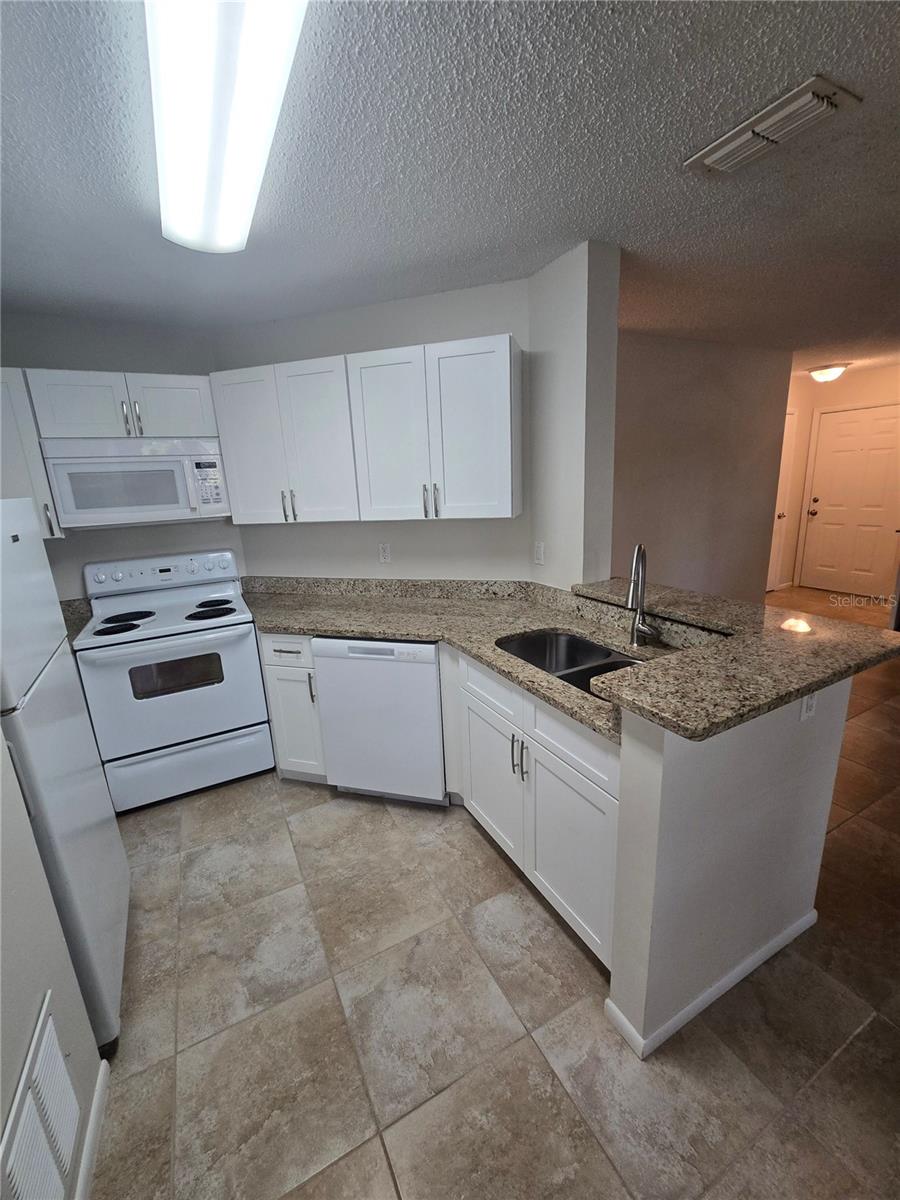 2577 Grassy Point Dr #105 Property Photo 7