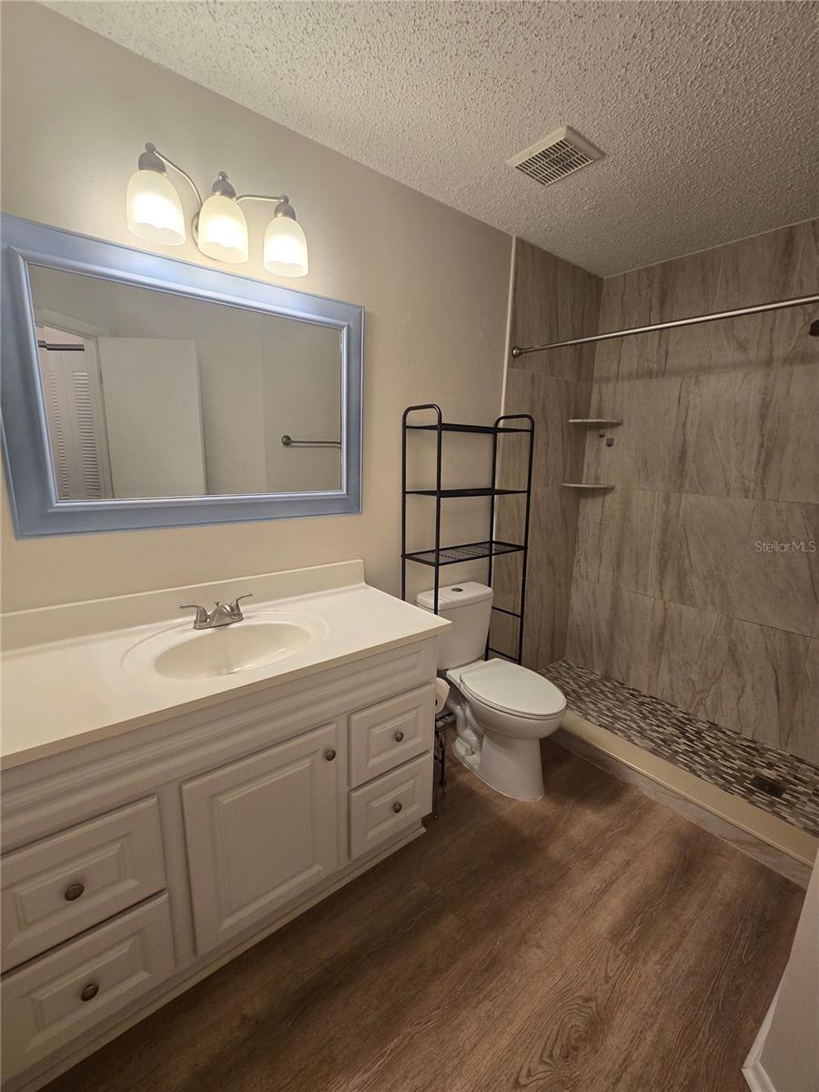 2577 Grassy Point Dr #105 Property Photo 18