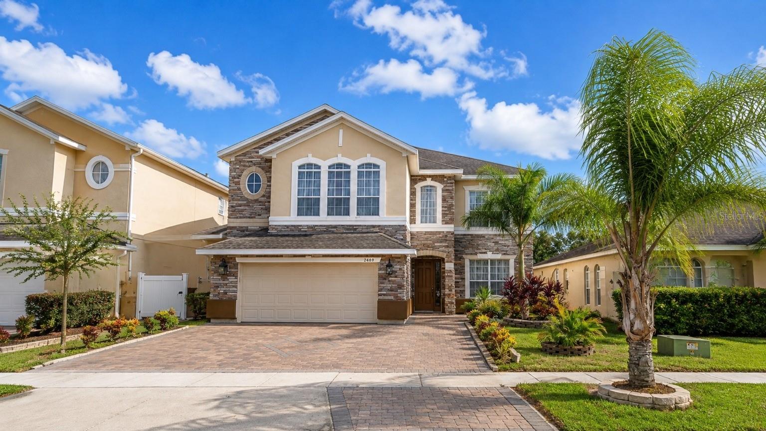 2409 SAND ARBOR CIR Property Photo 1