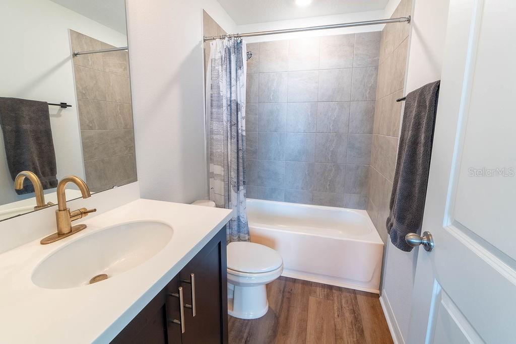 12941 Gabor Ave Property Photo 21