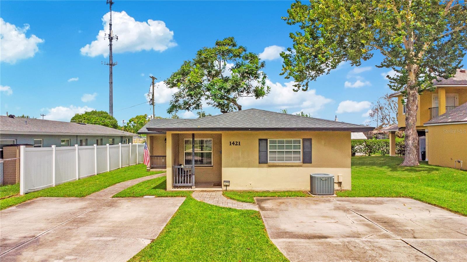 1421 Michigan Ave Property Photo