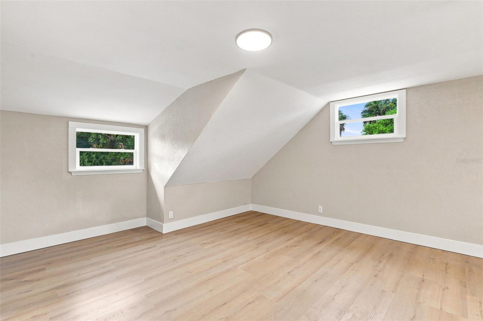 264 Laws Ln Property Photo 5