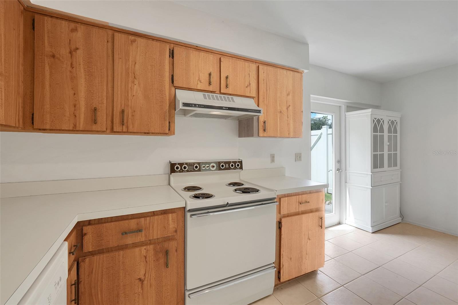 2847 Sunbranch Drive Property Photo 9