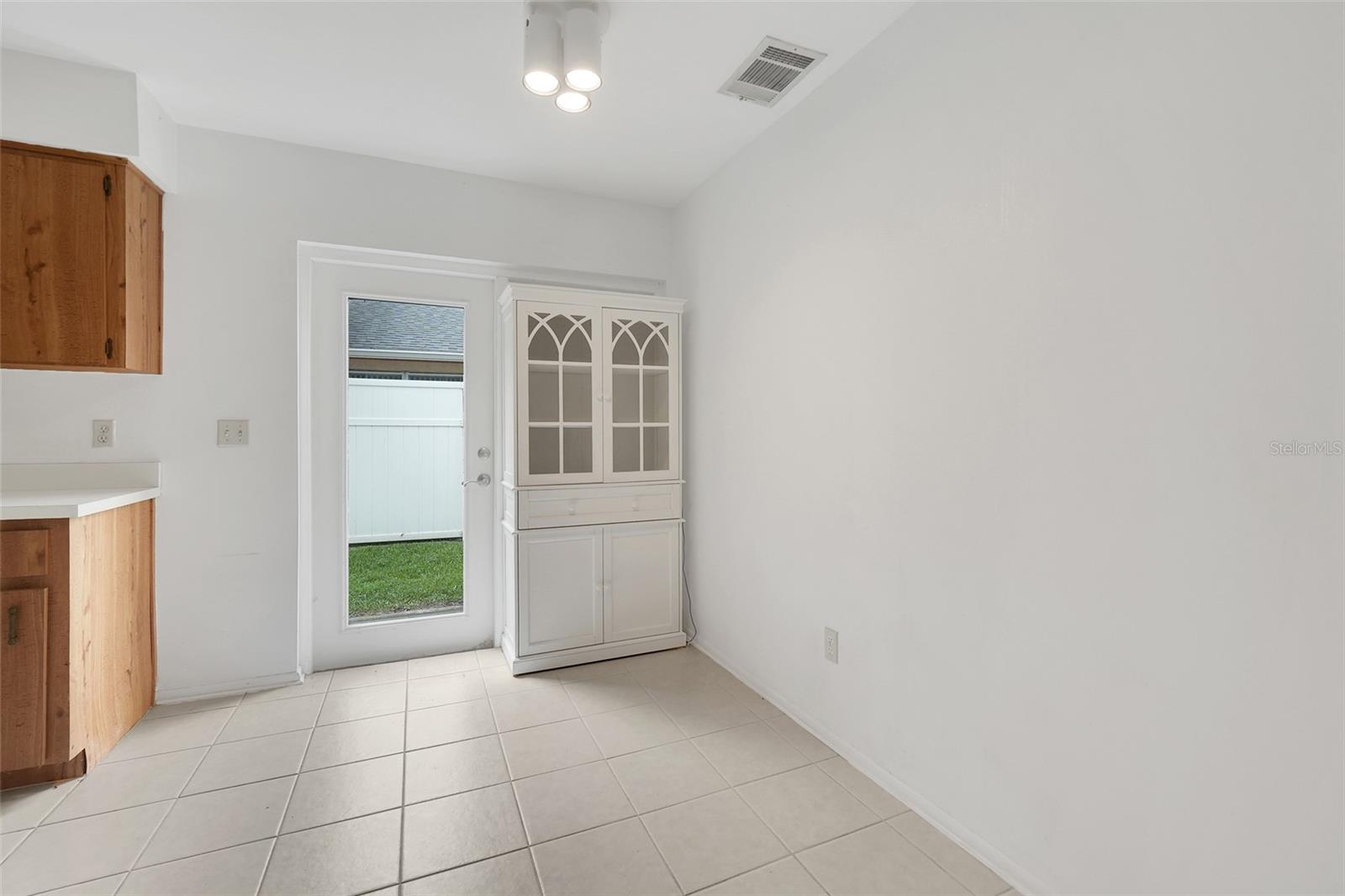 2847 Sunbranch Drive Property Photo 10