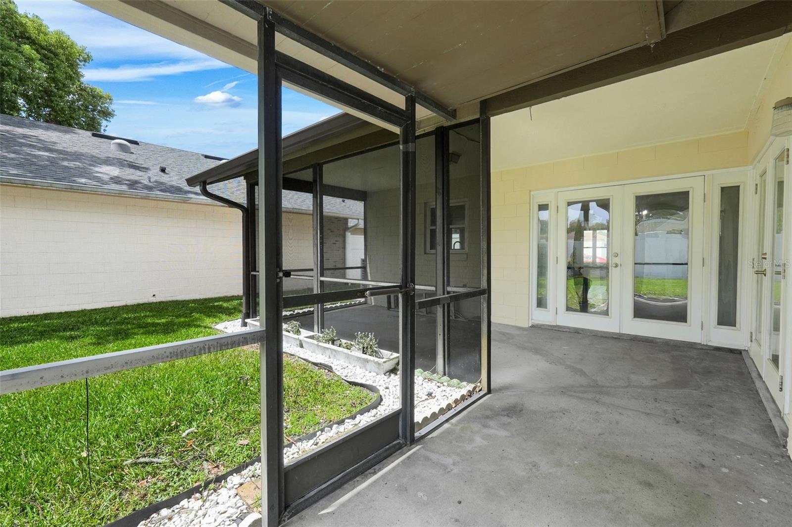 2847 Sunbranch Drive Property Photo 21