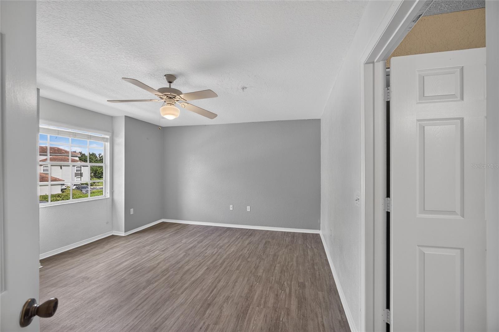 14013 Fairway Island Dr #428 Property Photo 7