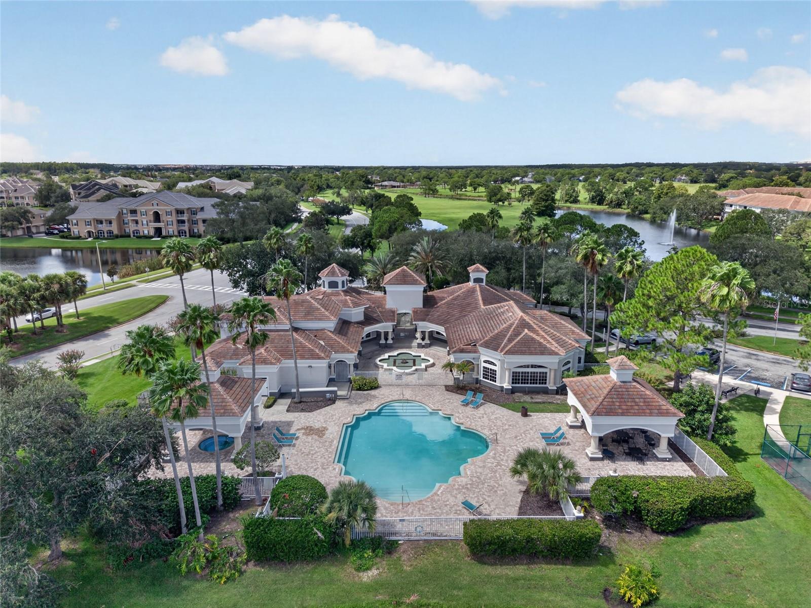 14013 Fairway Island Dr #428 Property Photo 9