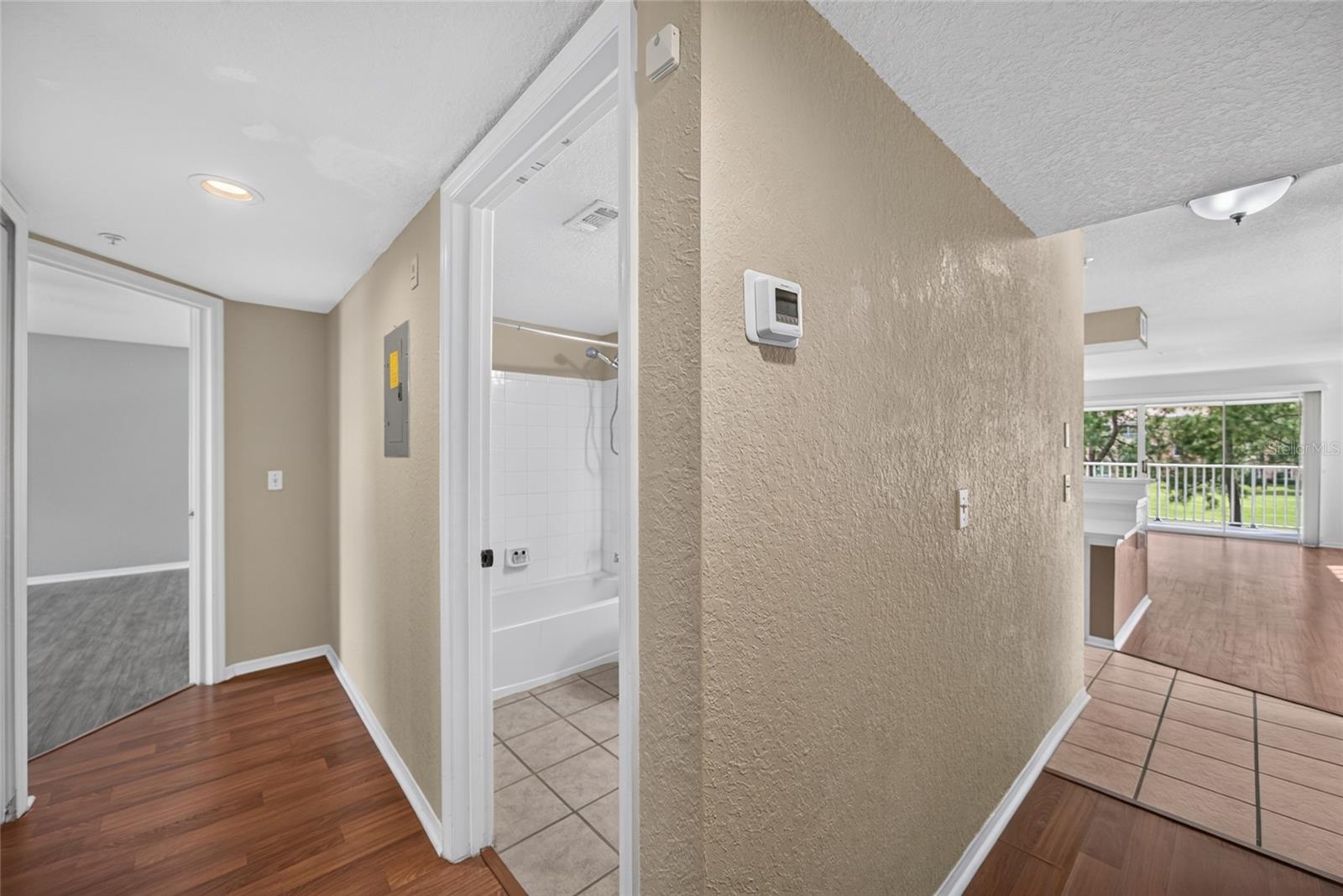 14013 Fairway Island Dr #428 Property Photo 15