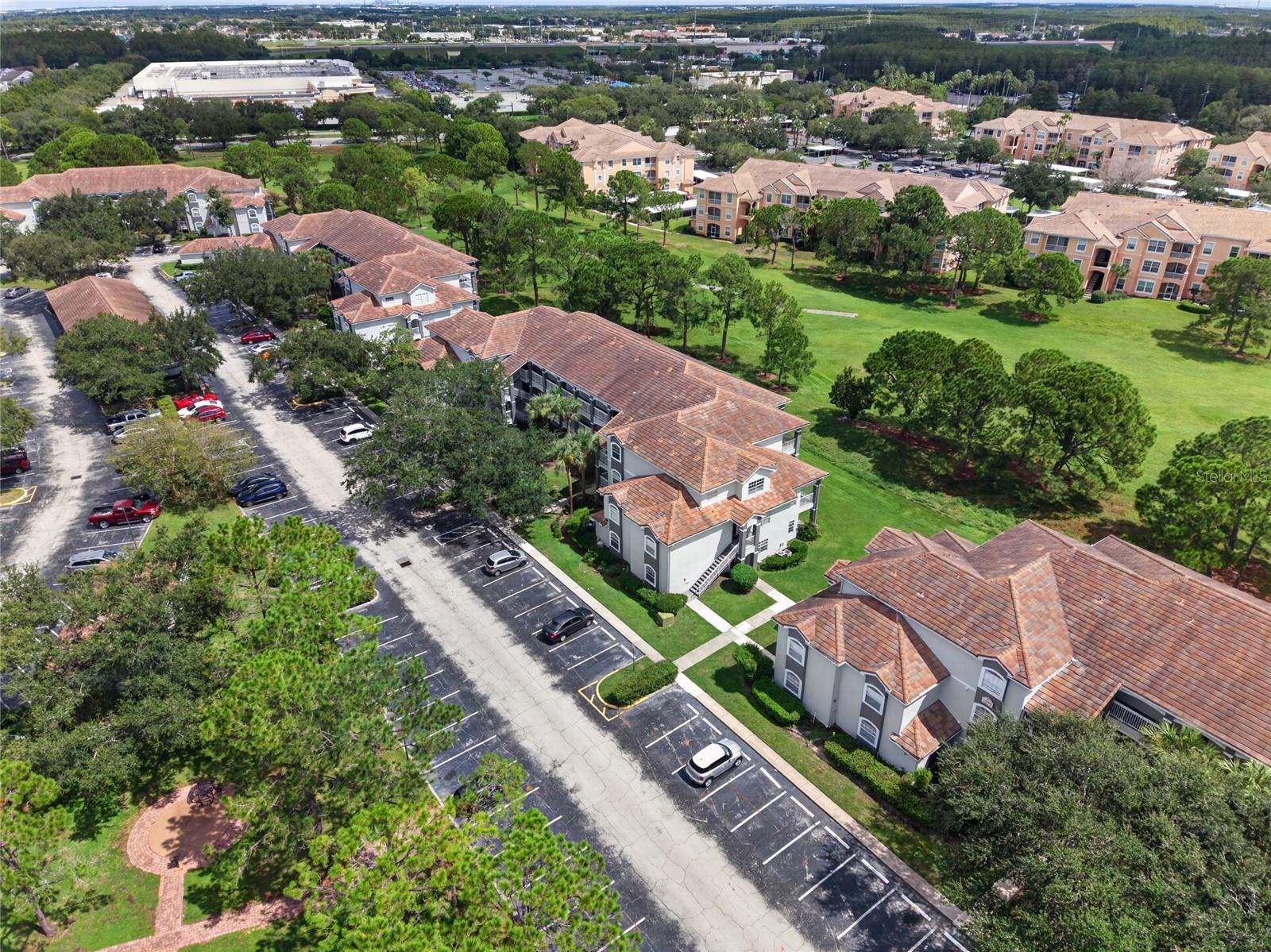14013 Fairway Island Dr #428 Property Photo 26
