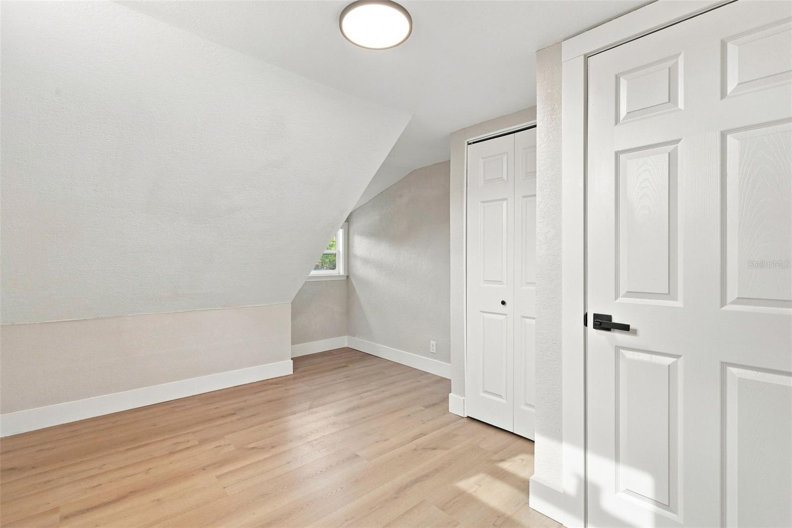264 Laws Ln Property Photo 8