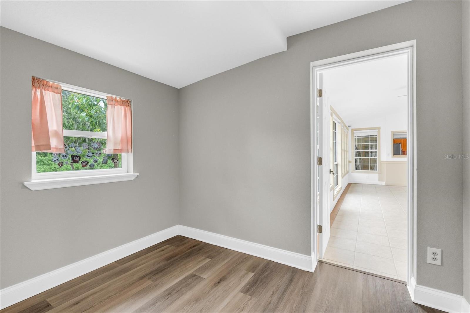 507 Phyllis Cir Property Photo 11