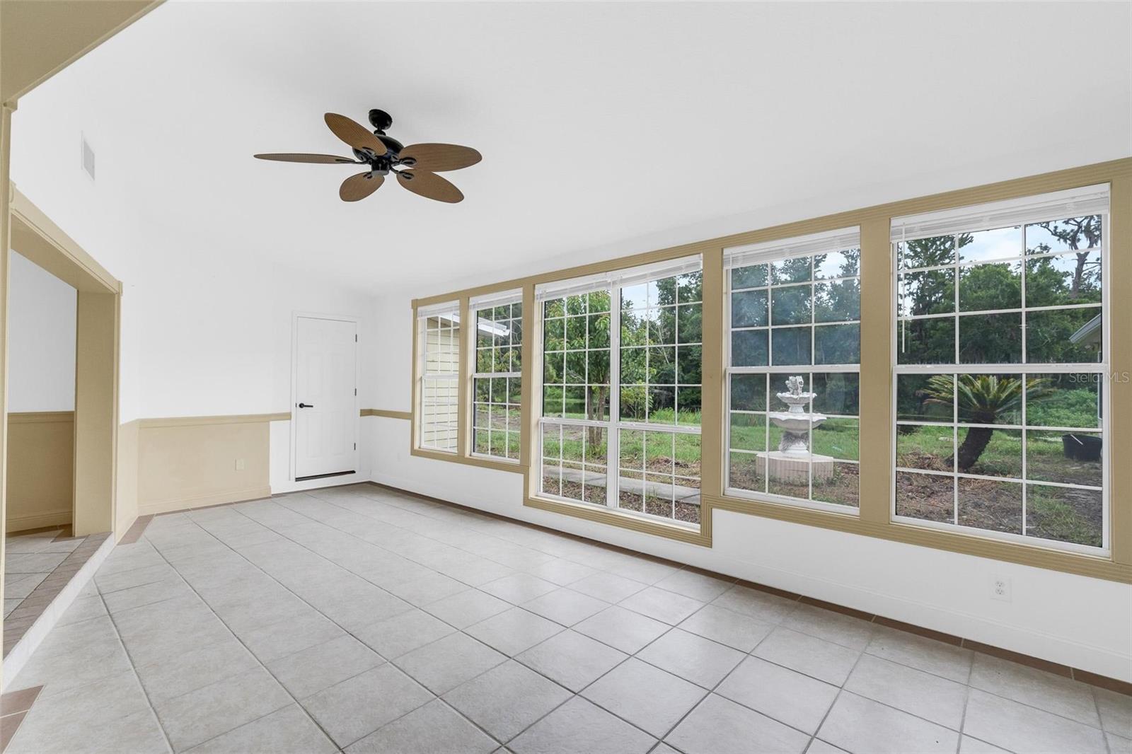 507 Phyllis Cir Property Photo 21