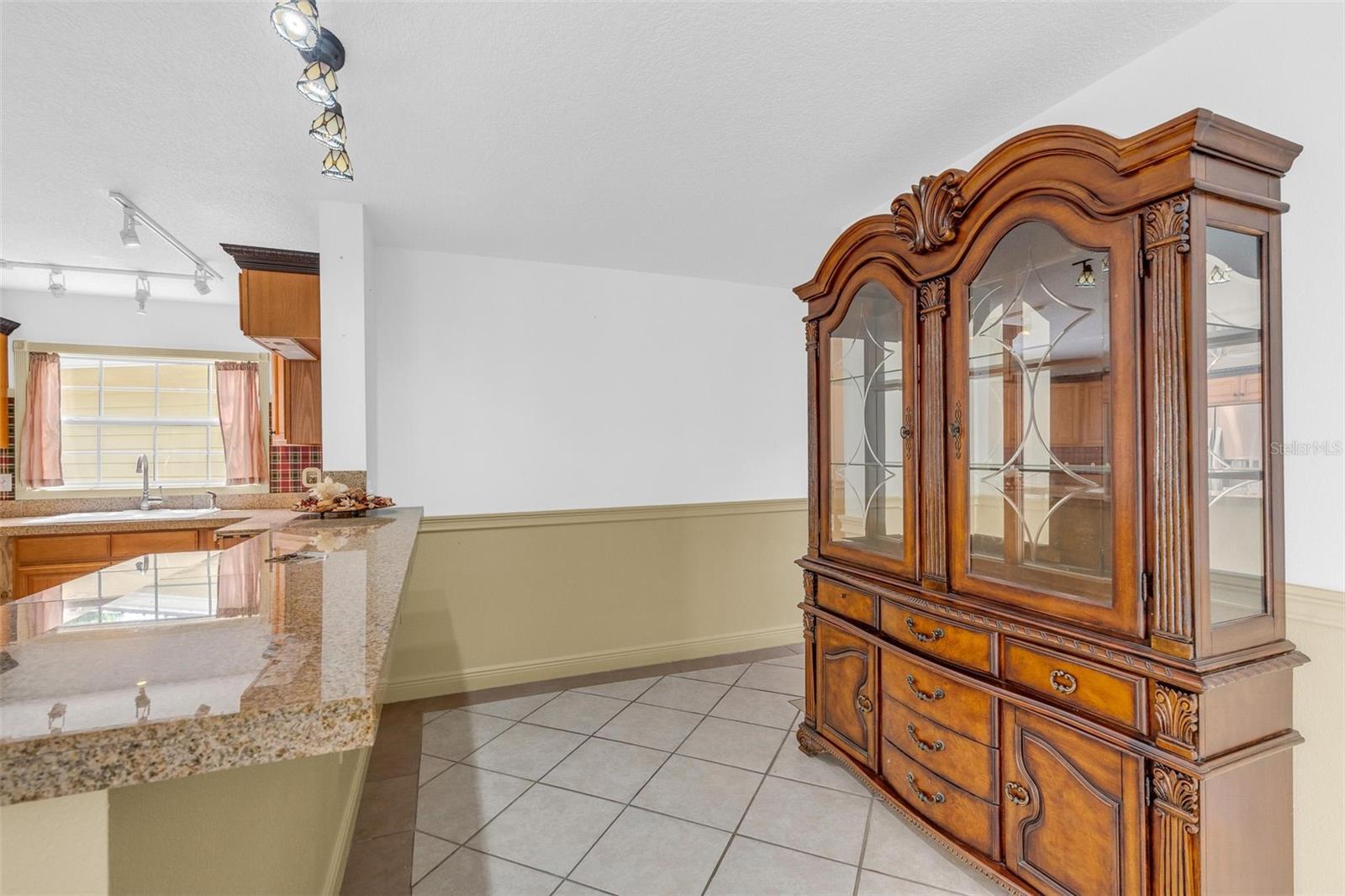 507 Phyllis Cir Property Photo 26