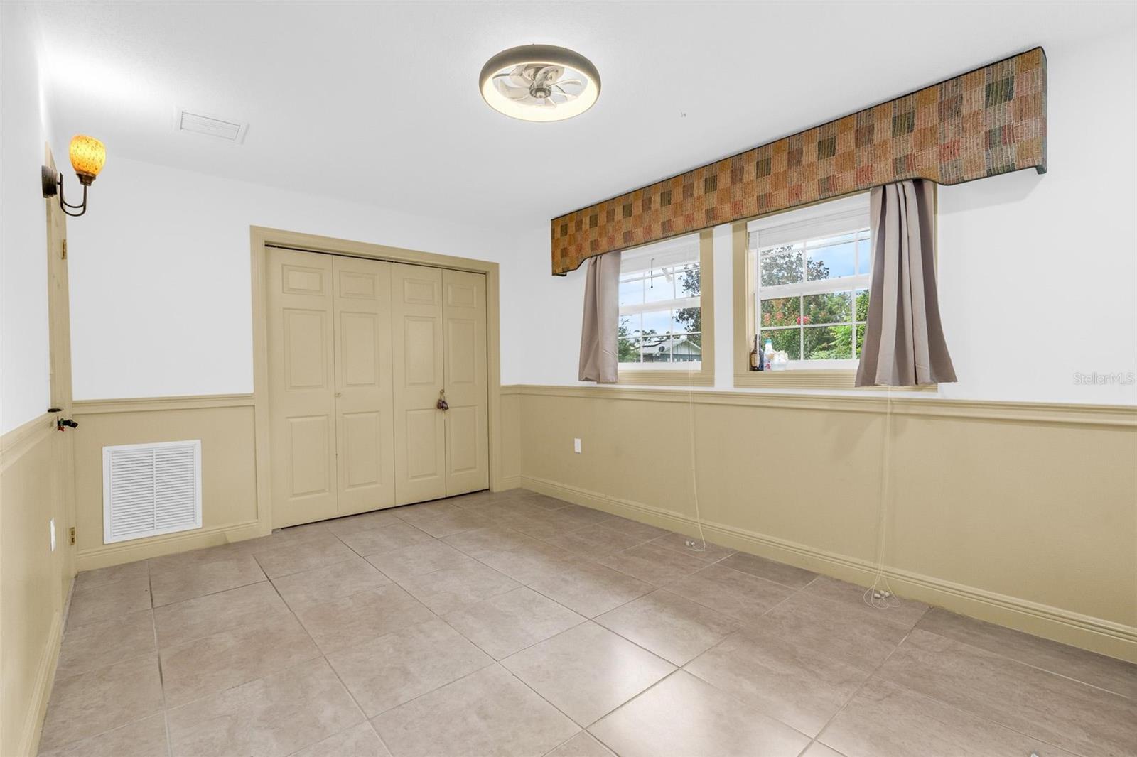 507 Phyllis Cir Property Photo 35