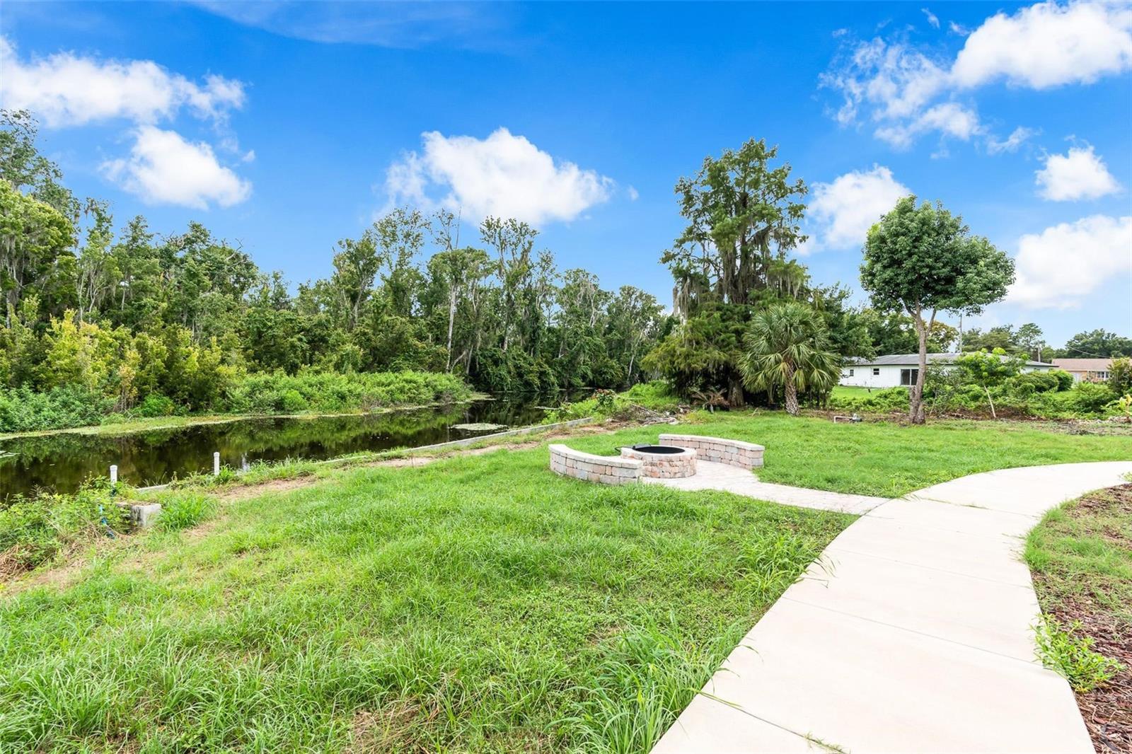 507 Phyllis Cir Property Photo 55
