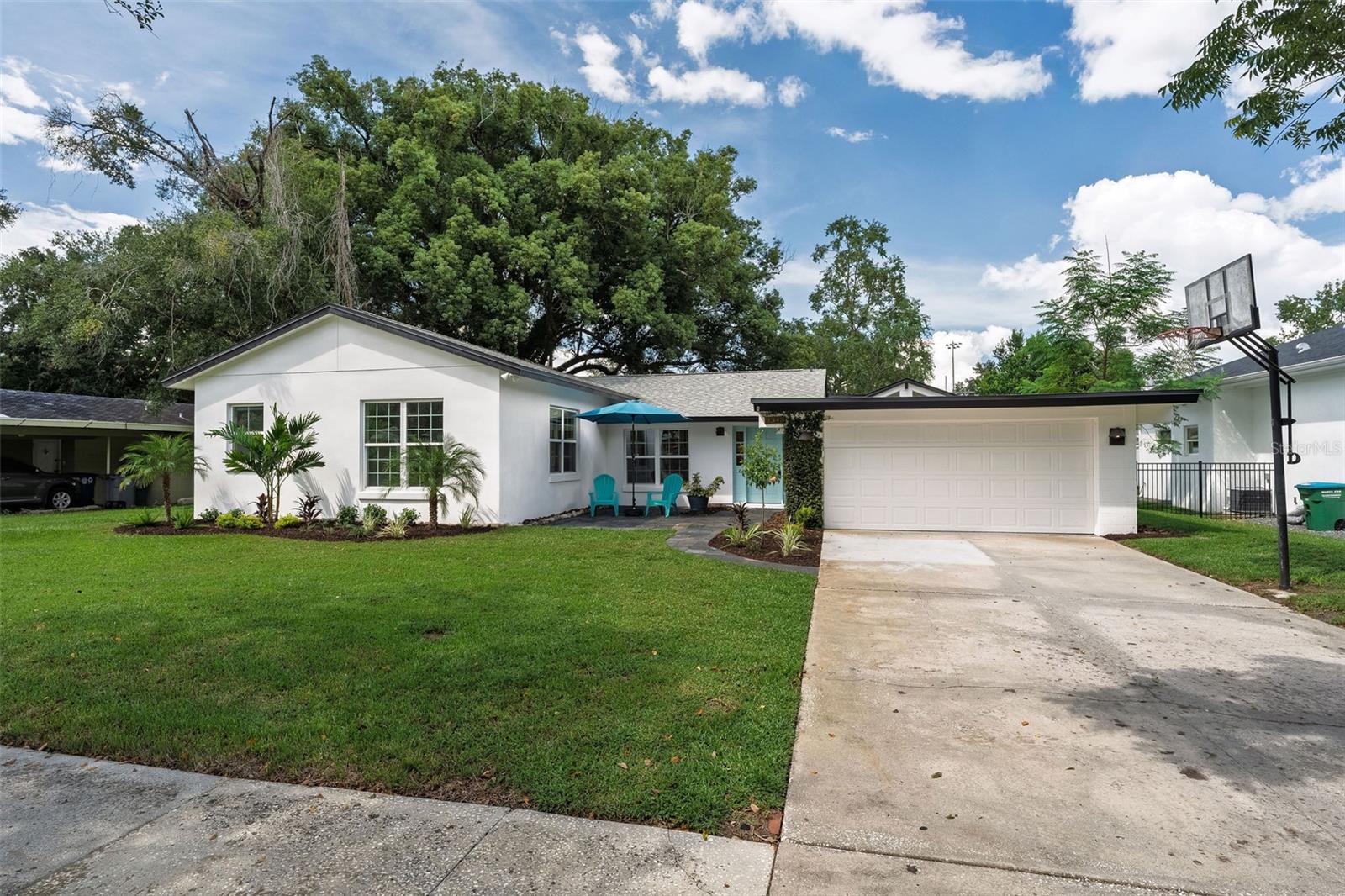 2345 Brookshire Ave Property Photo 1