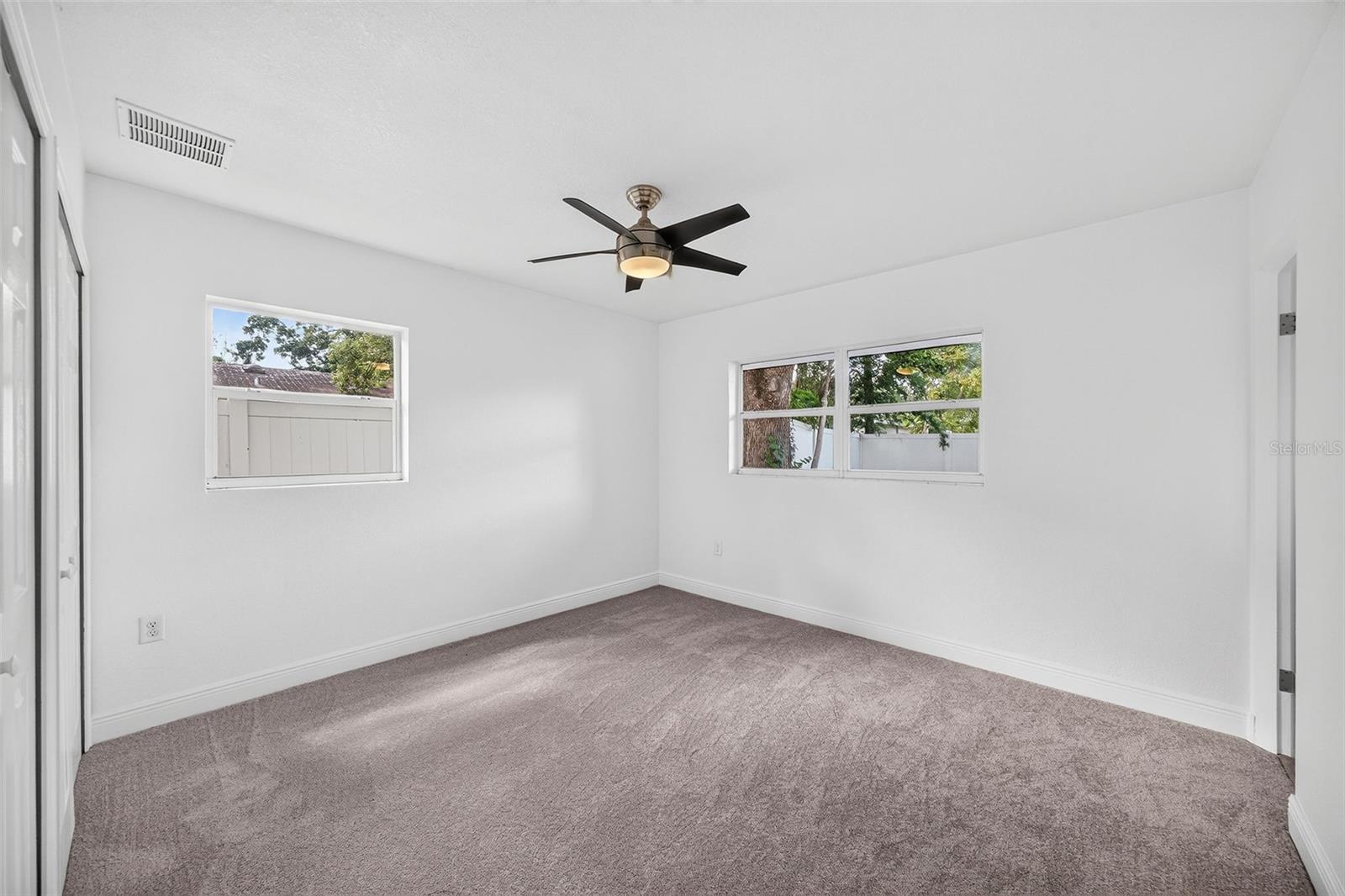 2345 Brookshire Ave Property Photo 19