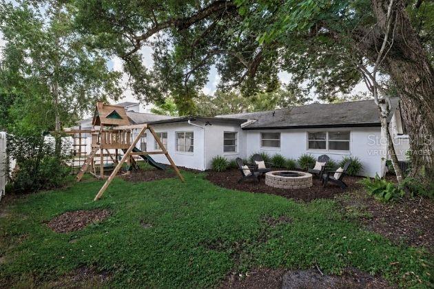 2345 Brookshire Ave Property Photo 27