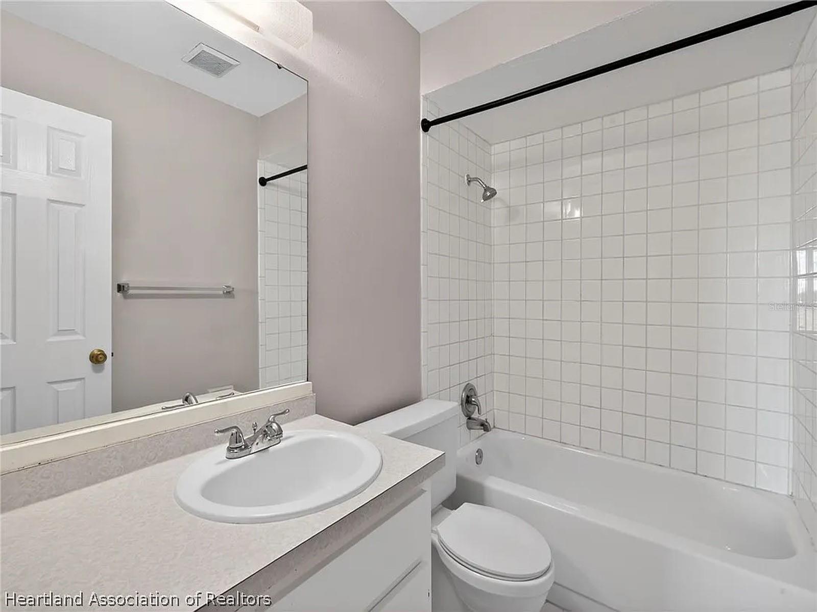 6213 Candler Ter Property Photo 7