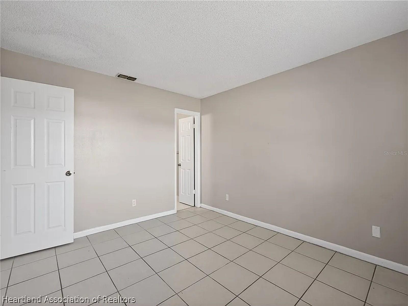 6213 Candler Ter Property Photo 8