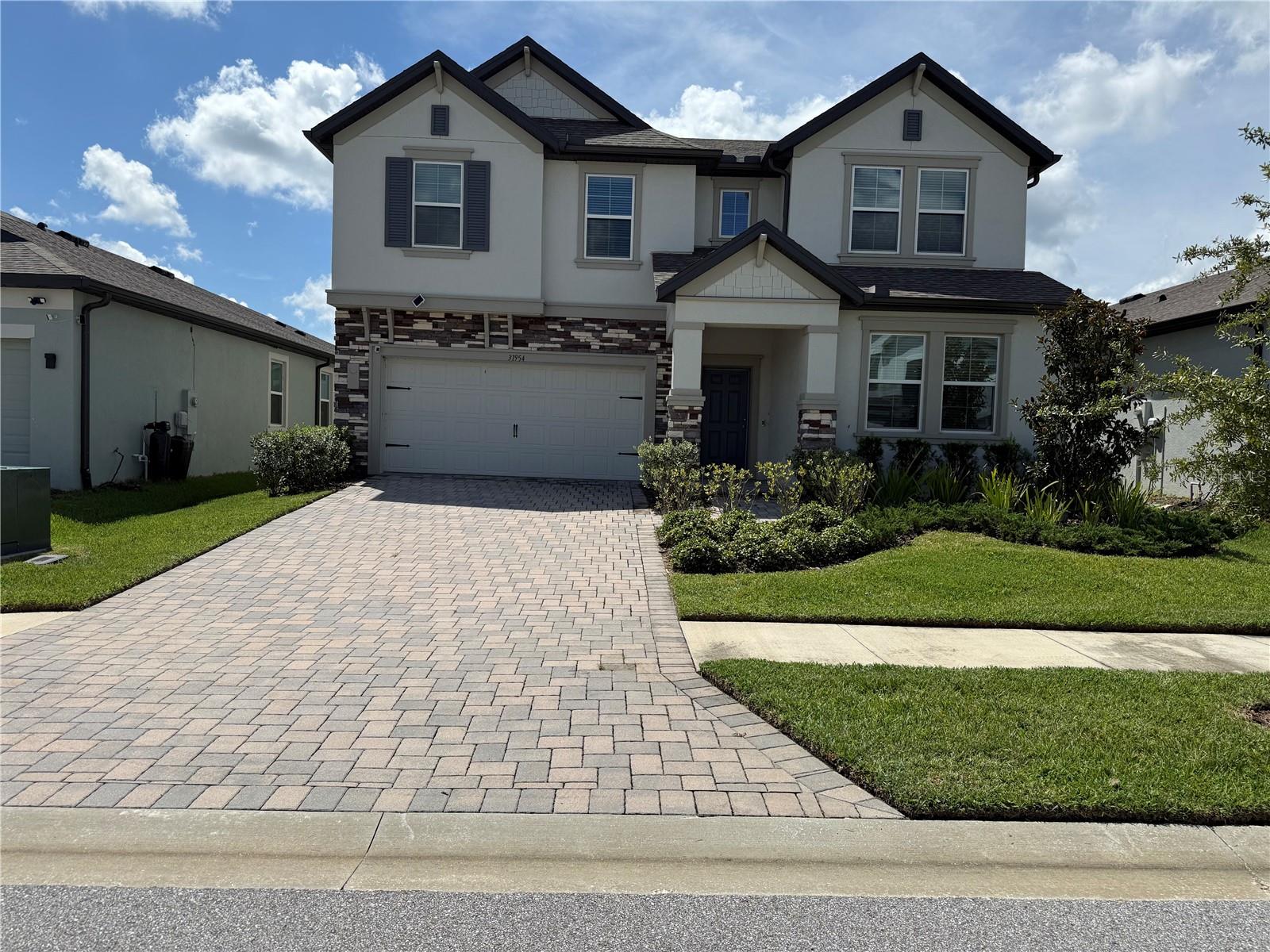 31954 SAPNA CHIME DR Property Photo 1