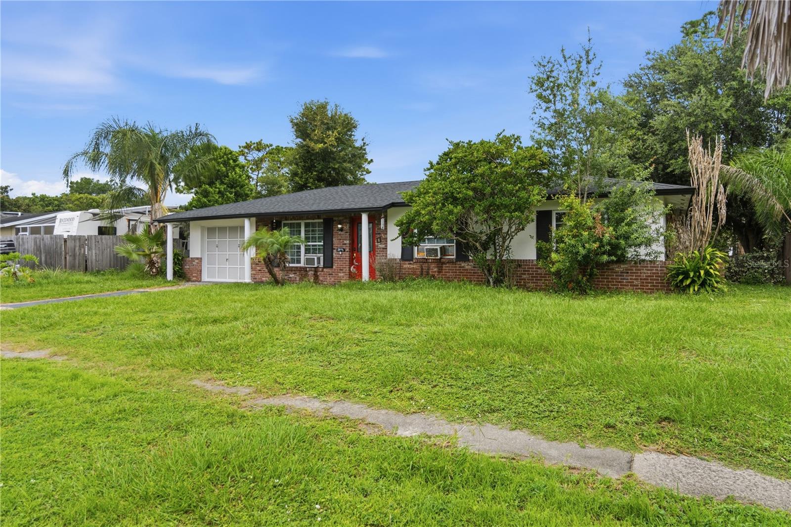 7625 Gilchrist Dr Property Photo 2
