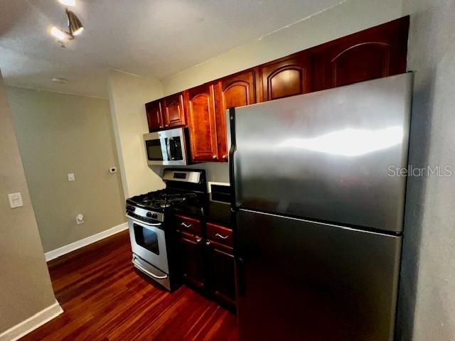 2071 Dixie Belle Dr #k Property Photo 13