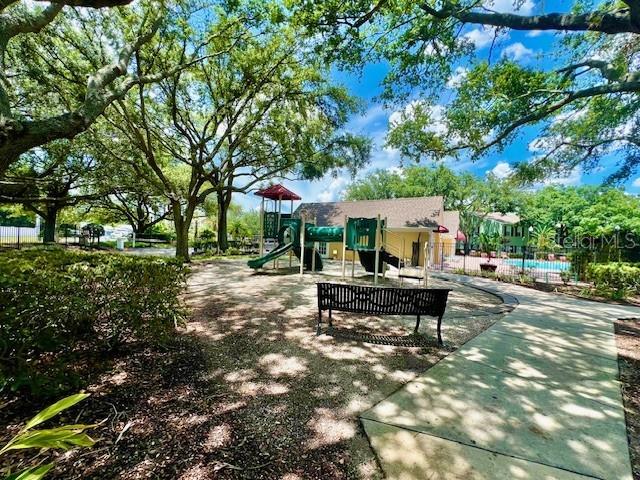 2071 Dixie Belle Dr #k Property Photo 30