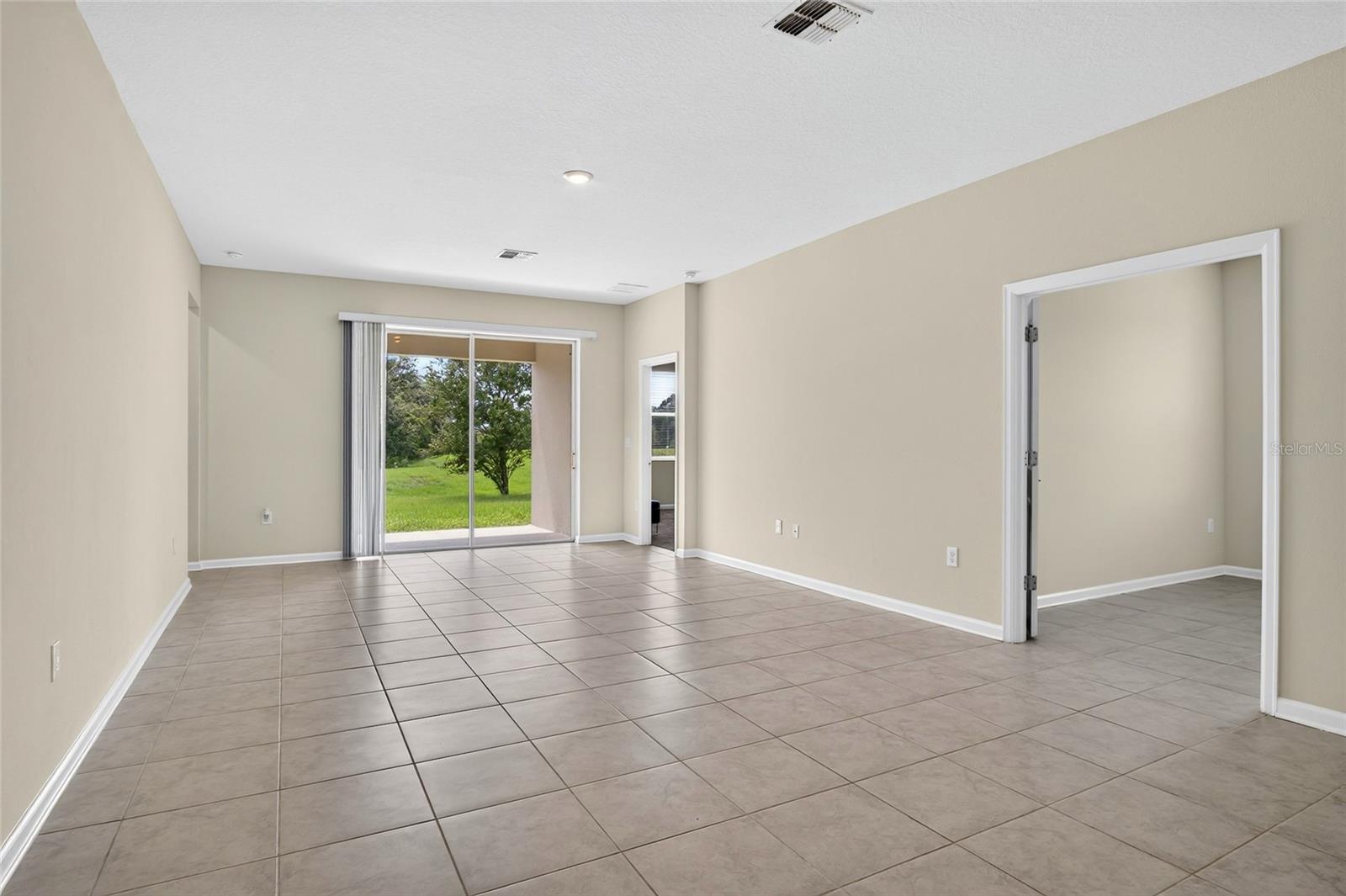 4514 Tahoe Cir Property Photo 8