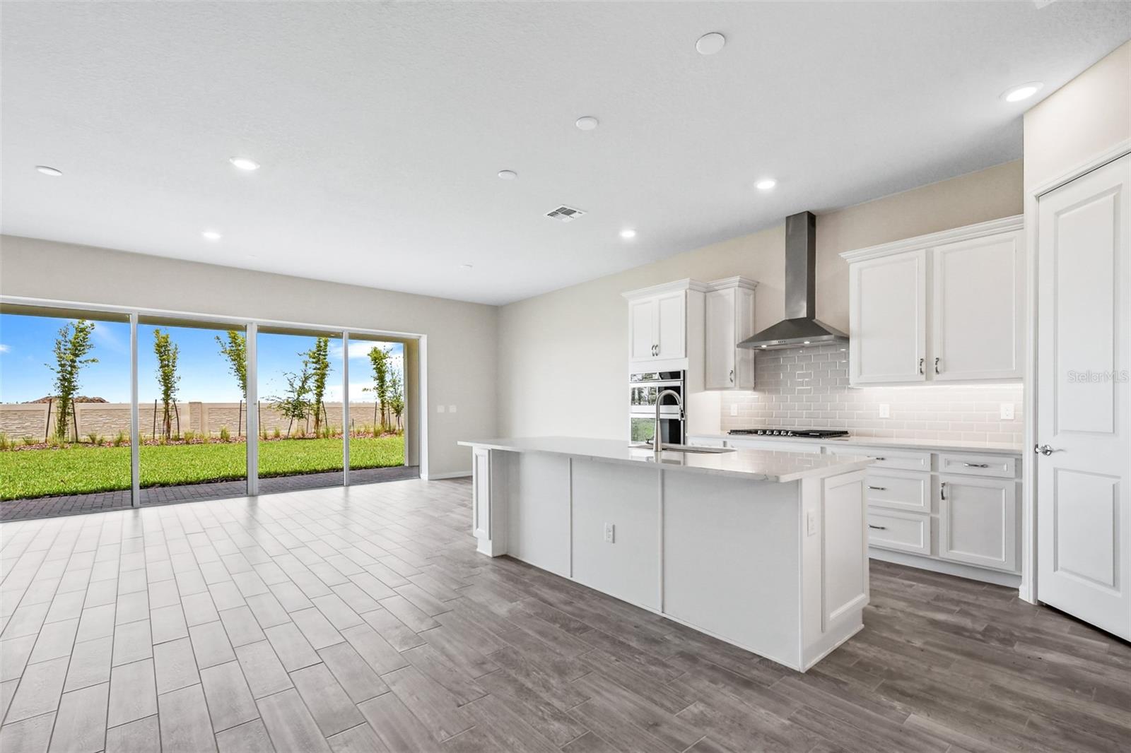 13348 Panama Beach Ct Property Photo 4