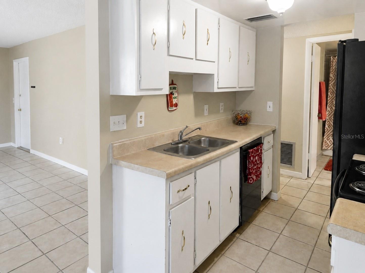 5226 Curry Ford Rd #313 Property Photo 4