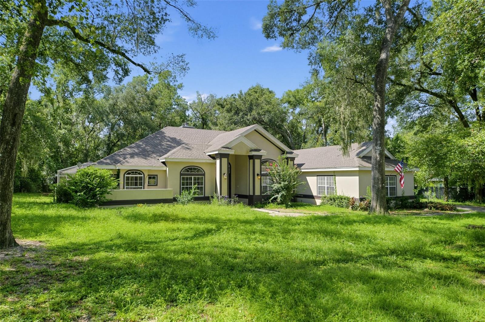 120 Ibis Rd Property Photo 2